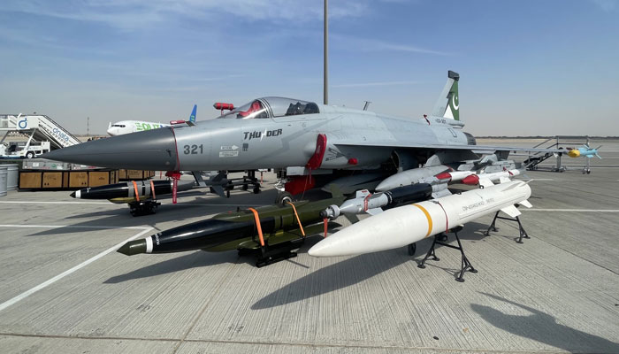 دبئی ائیر شو کل سے شروع ہوگا، پاکستانی پائلٹس مرکز نگاہ بن گئے