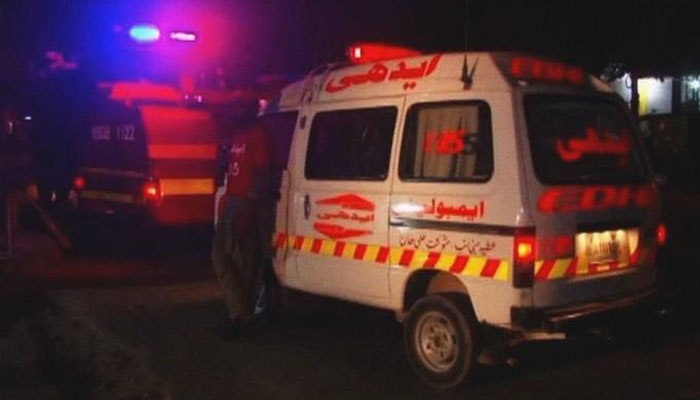 کراچی: ناظم آباد میں ٹریفک حادثے میں 2 لڑکیاں جاں بحق، ایک لڑکا زخمی