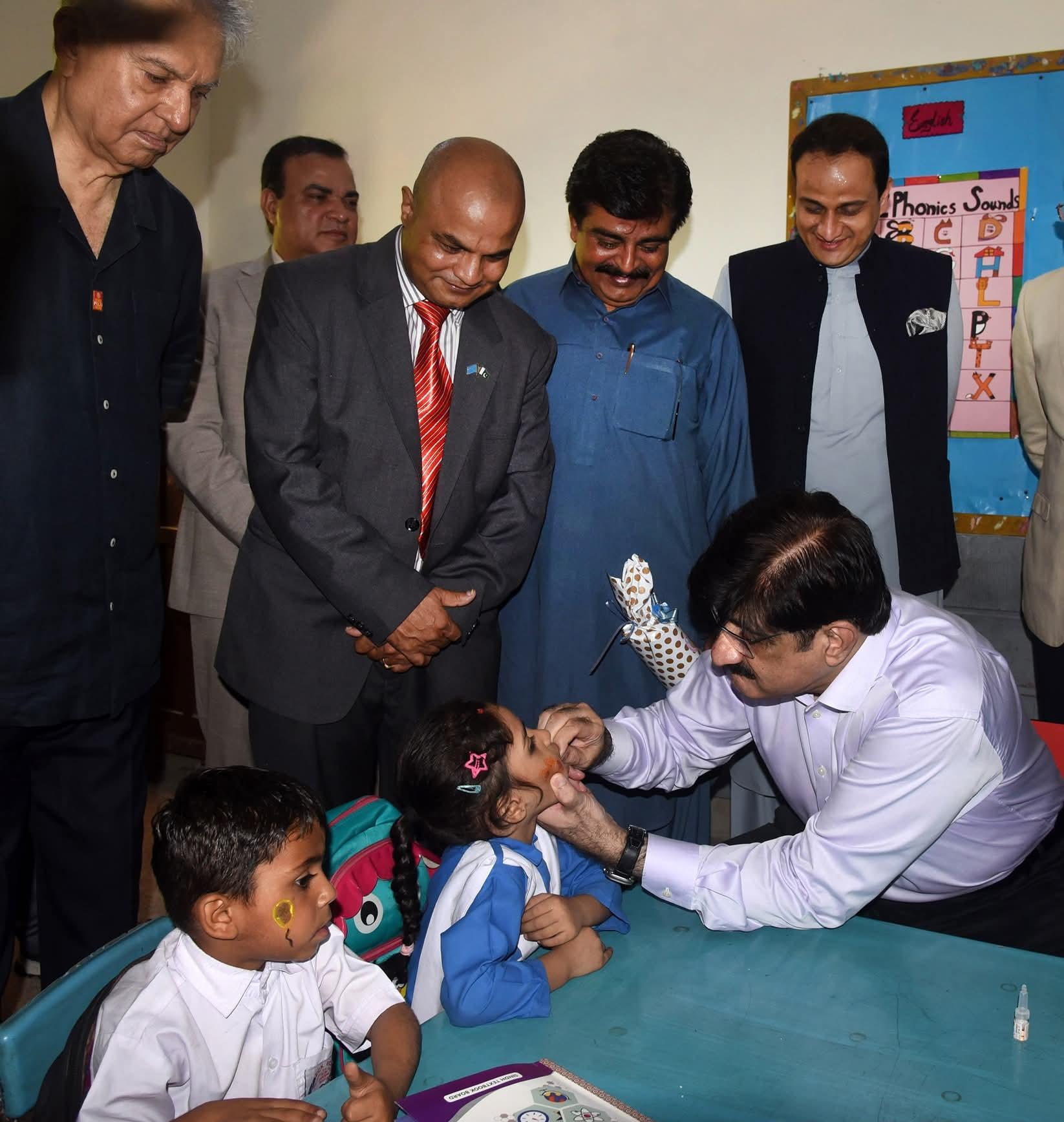 وزیراعلیٰ سندھ سید مراد علی شاہ کا قومی انسدادِ پولیو مہم کی تقریب میں میڈیا سے گفتگو  صوبے میں تقریباً 80 فیصد ماحولیاتی نمونے مثبت آئے تھے، سید مراد علی شاہ