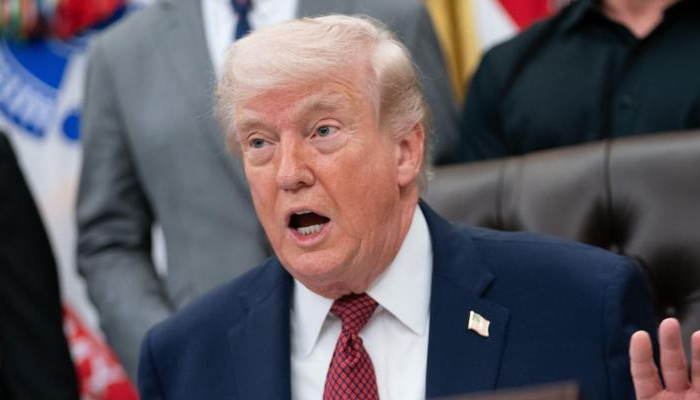 پاکستان کا بہت احترام کرتا ہوں، پاکستان کے فیلڈ مارشل اور وزیراعظم بہت اچھے اور قابل احترام ہیں: امریکی صدر ٹرمپ