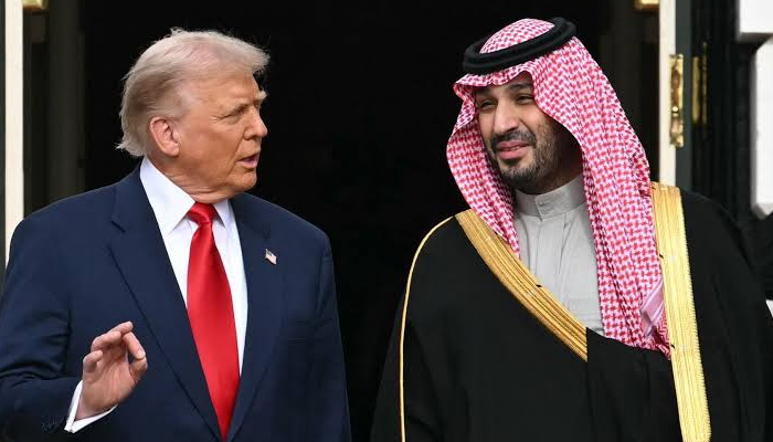 ٹرمپ کا سعودی عرب کو حوثیوں کیخلاف اسرائیل کی مدد کی پیشکش قبول کرنے کا مشورہ